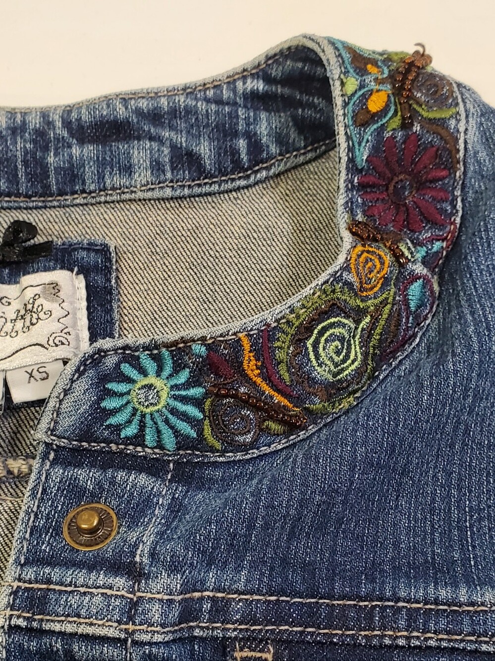Live A Little Women's Embroidered Blue Denim 3/4 Sleeve Jacket XS - Picture 4 of 6
